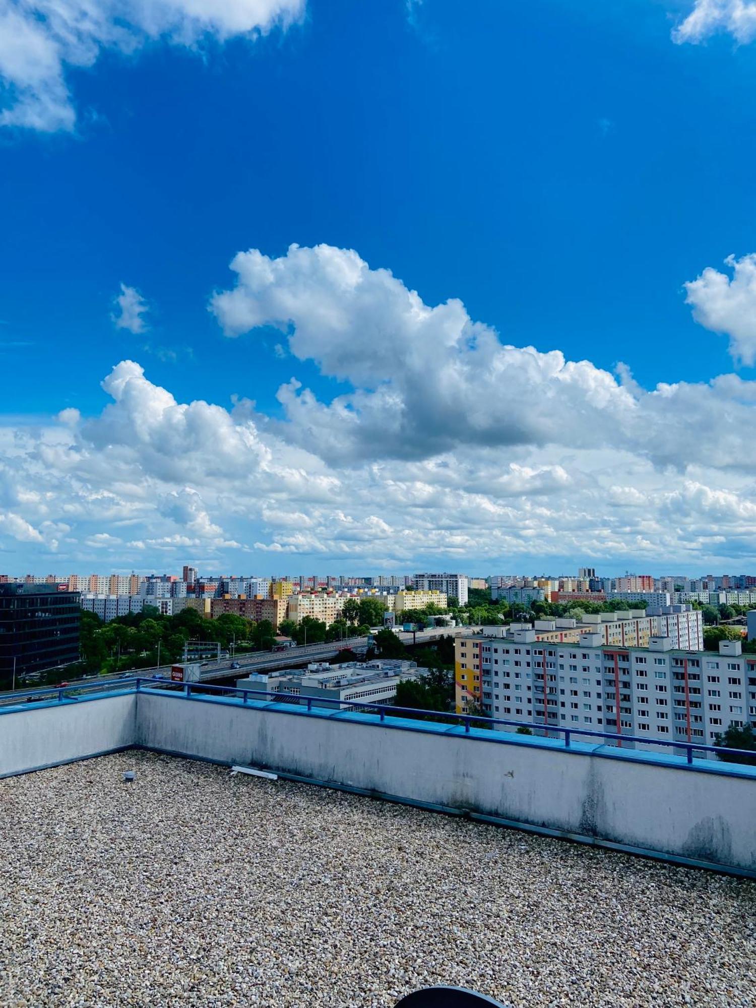 Cozy Studio On The Roof, Next To Incheba Expo Bratislava Exterior photo